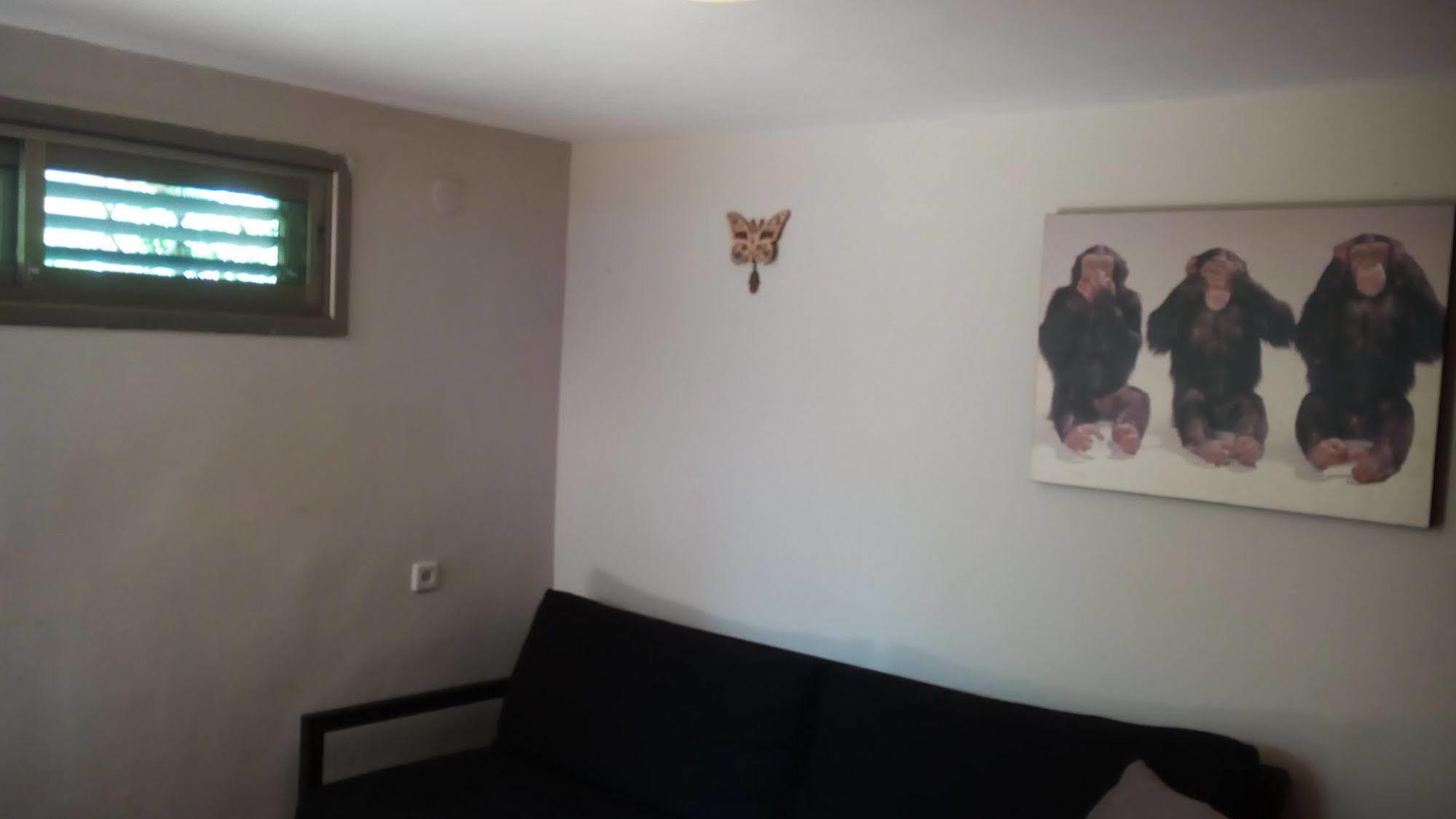Netanya Motel Pierre Esterno foto