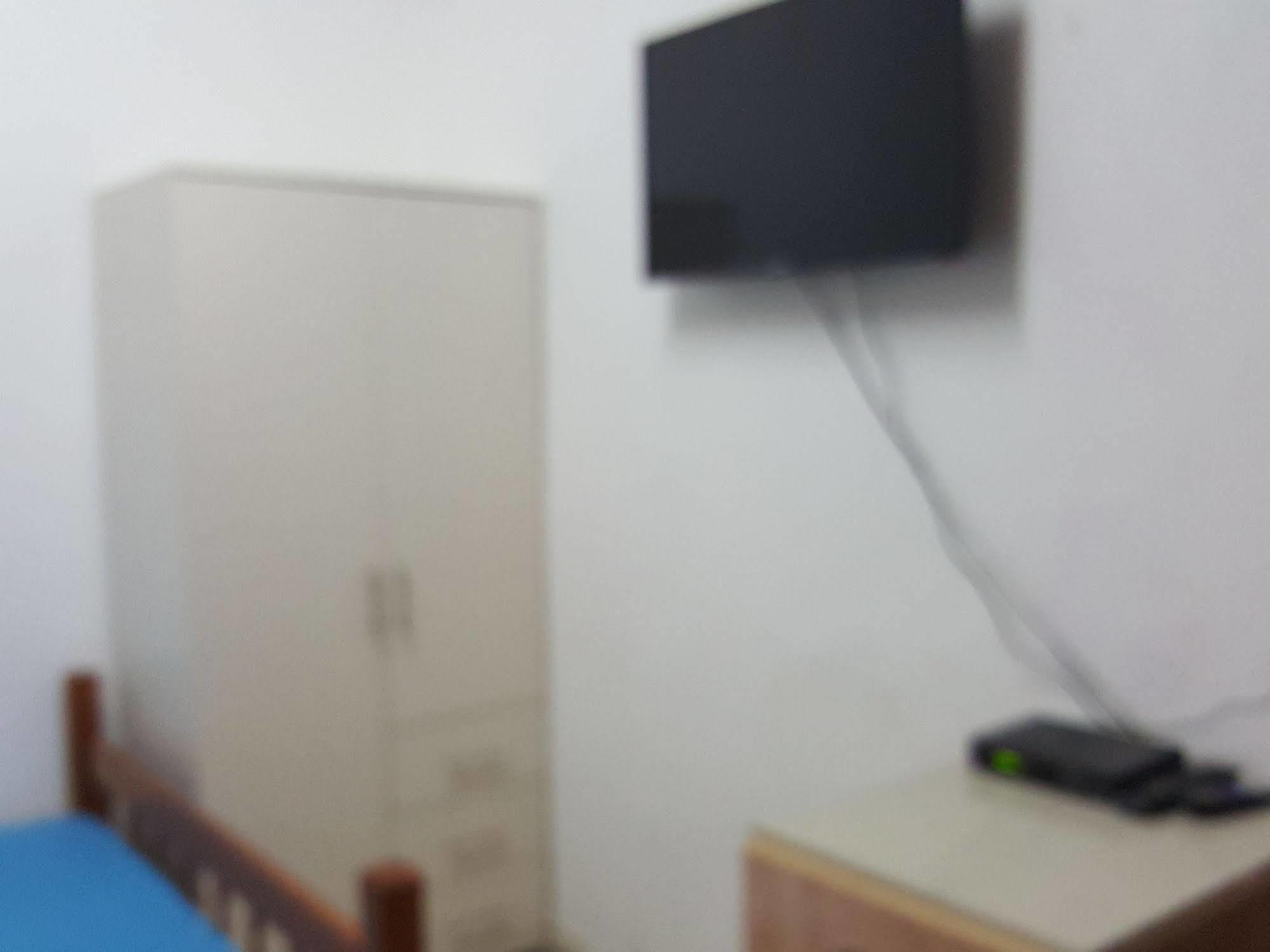 Netanya Motel Pierre Esterno foto
