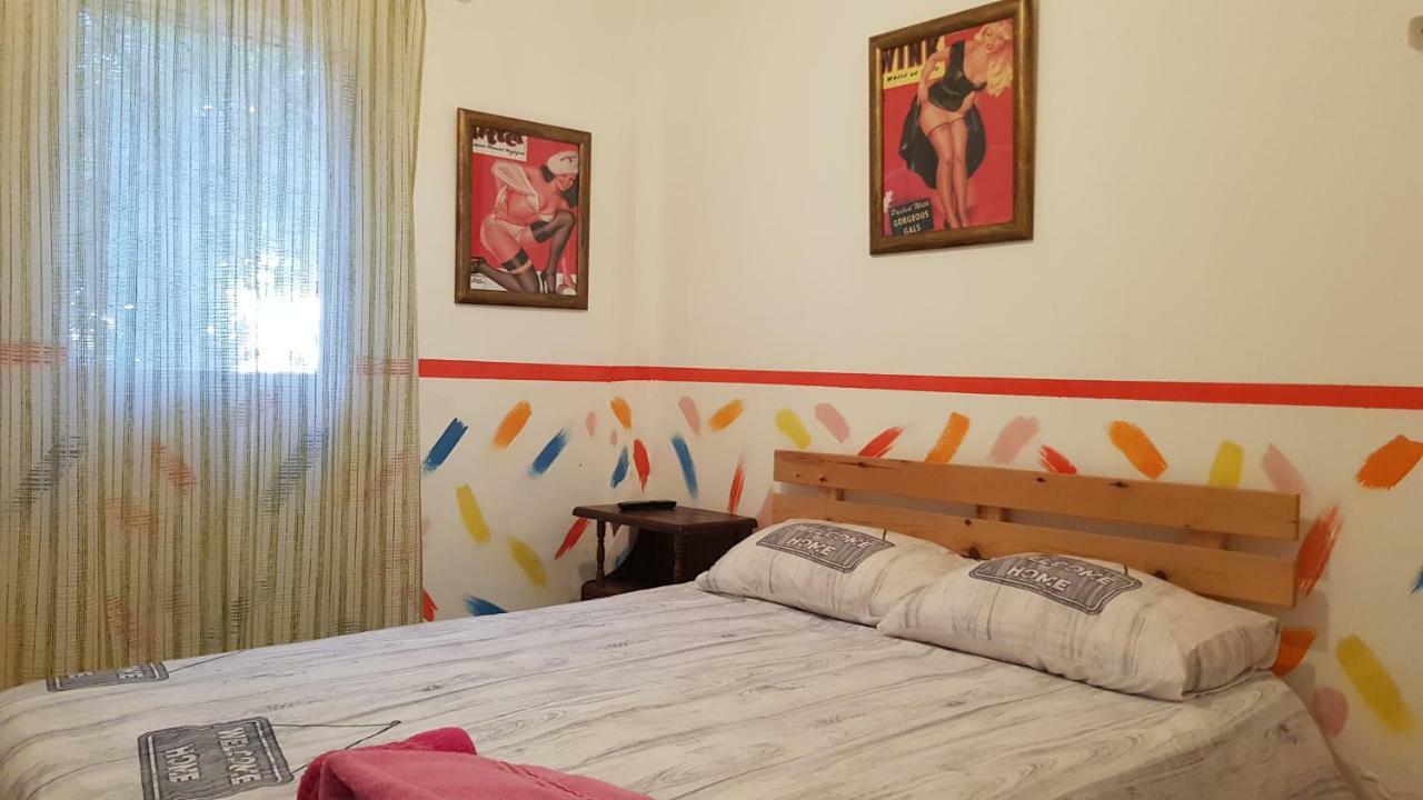 Netanya Motel Pierre Esterno foto